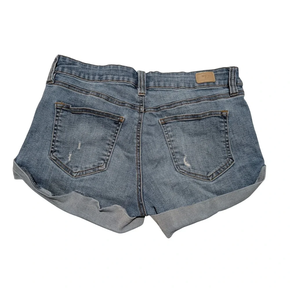 Celebrity Pink Denim‎ Shorts Womens 7/28 Blue Floral Embroidered Distressed Cuff